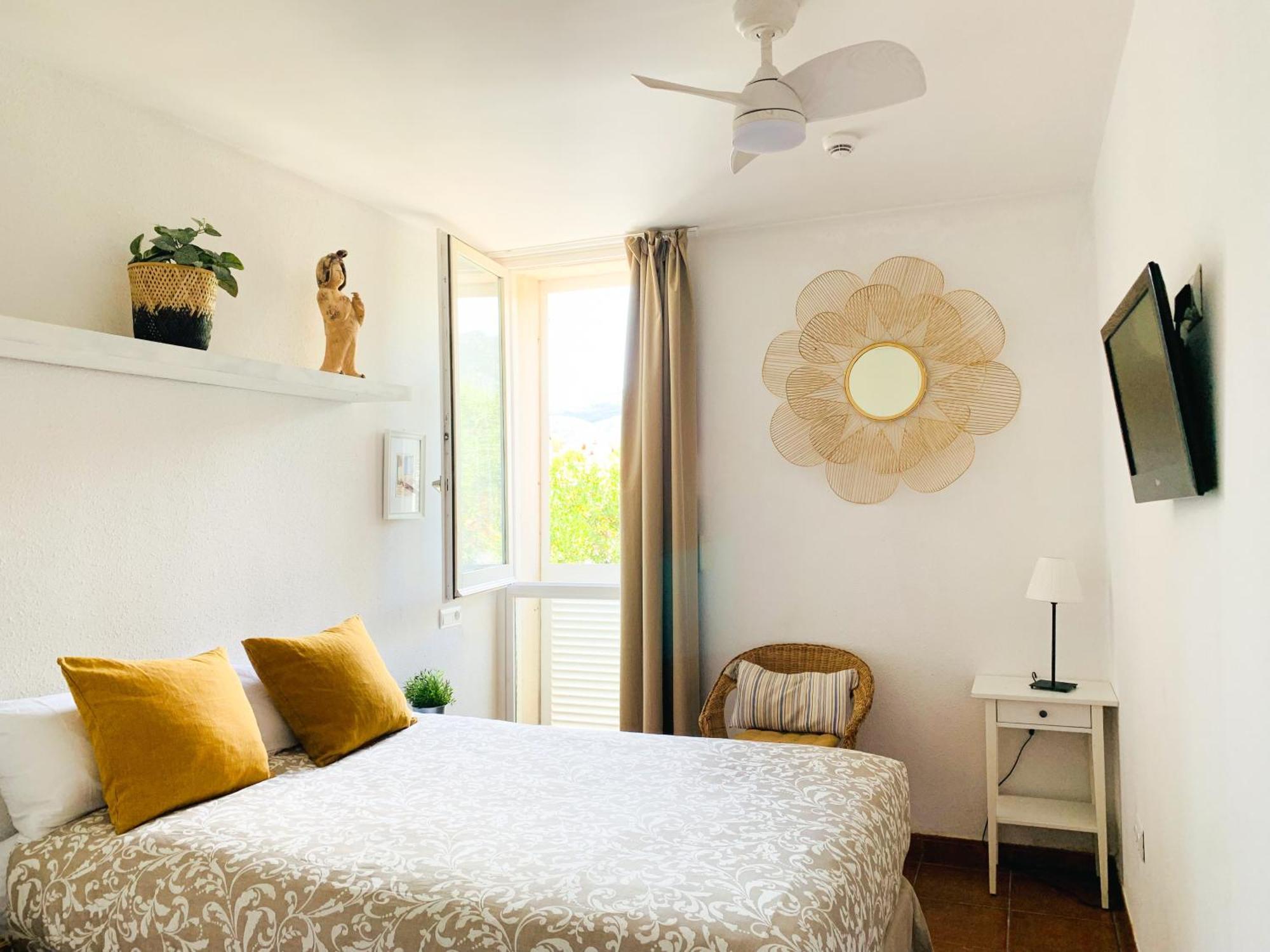 Habitacion Centrica Con Aire Acondicionado Bano Privado Nevera Cadaqués Exterior foto